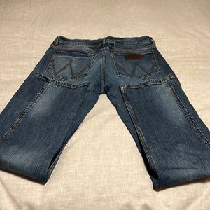 Wrangler Retro Slim Straight 32x34
